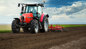 Tractor agrícola